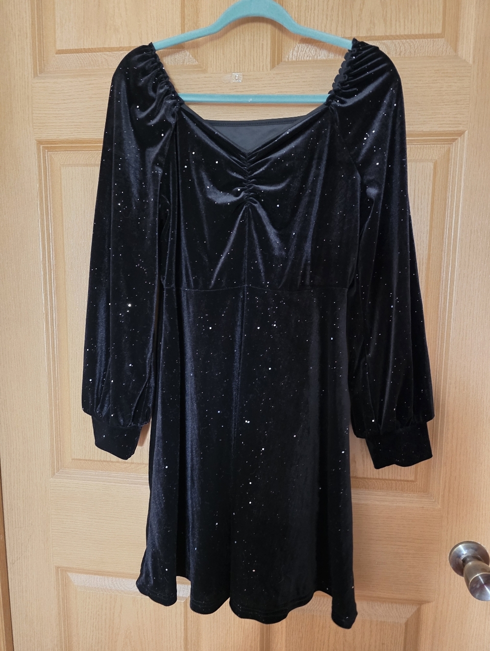 SHEIN Curve Black Velvet Sparkle Dress – Size 0XL